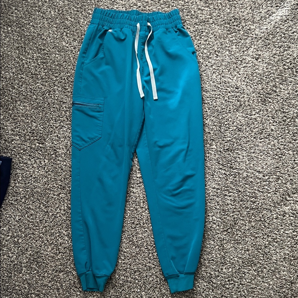 Figs High Waisted Caribbean Blue Women’s Jogger Pants with 3 pockets